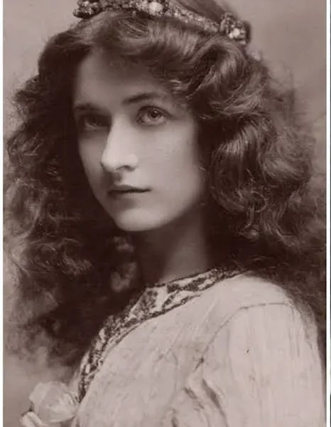 The Heartbreaking Story of Blanche Monnier: The Girl Who Was Locked in a Room For 25 Years